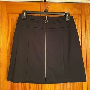 Junior’s Mini Skirt